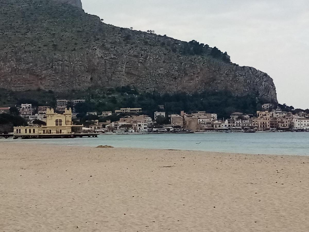 Casa Rosamarina